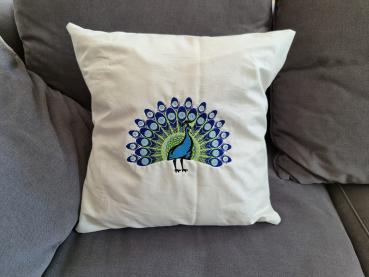 Vollstickdatei Pfau mit Rad